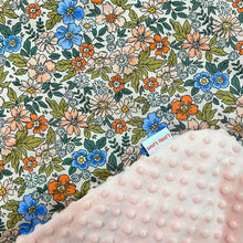 Load image into Gallery viewer, Eleanor travel blanket