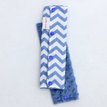 Load image into Gallery viewer, Blue Chevron dribble pads
