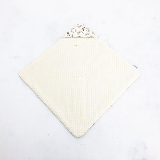 Wee bunny car seat blanket for a 3-point harness, cream minky fleece side laid flat